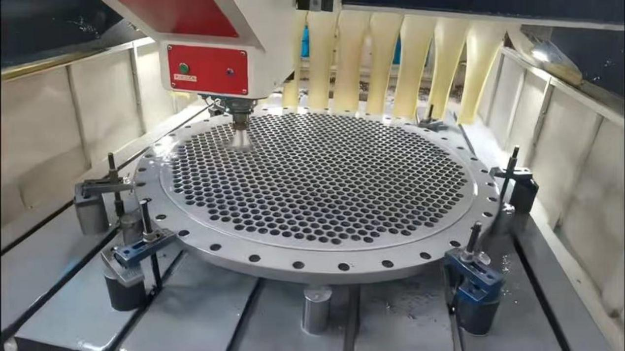 換熱器管板加工區(qū)