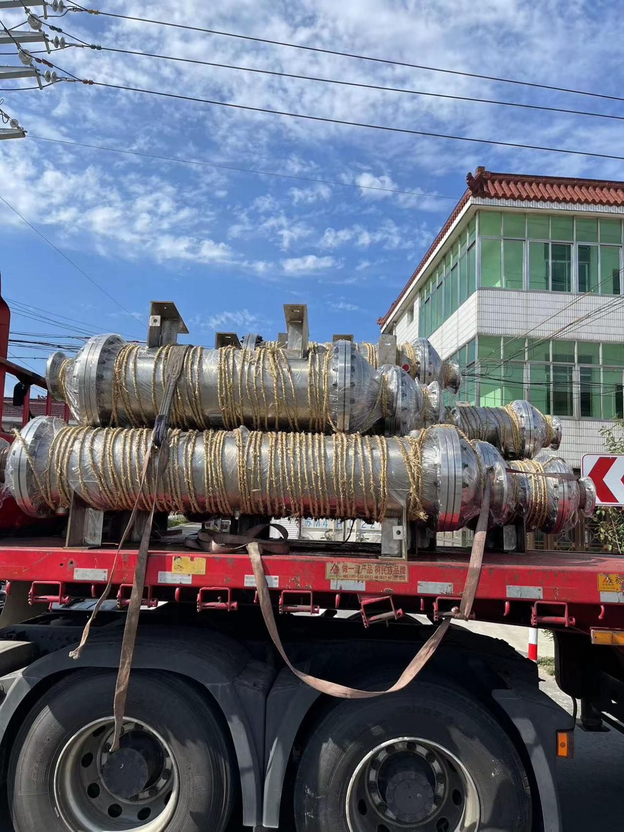廈門力楊-管殼式換熱器所有材質(zhì)不銹鋼